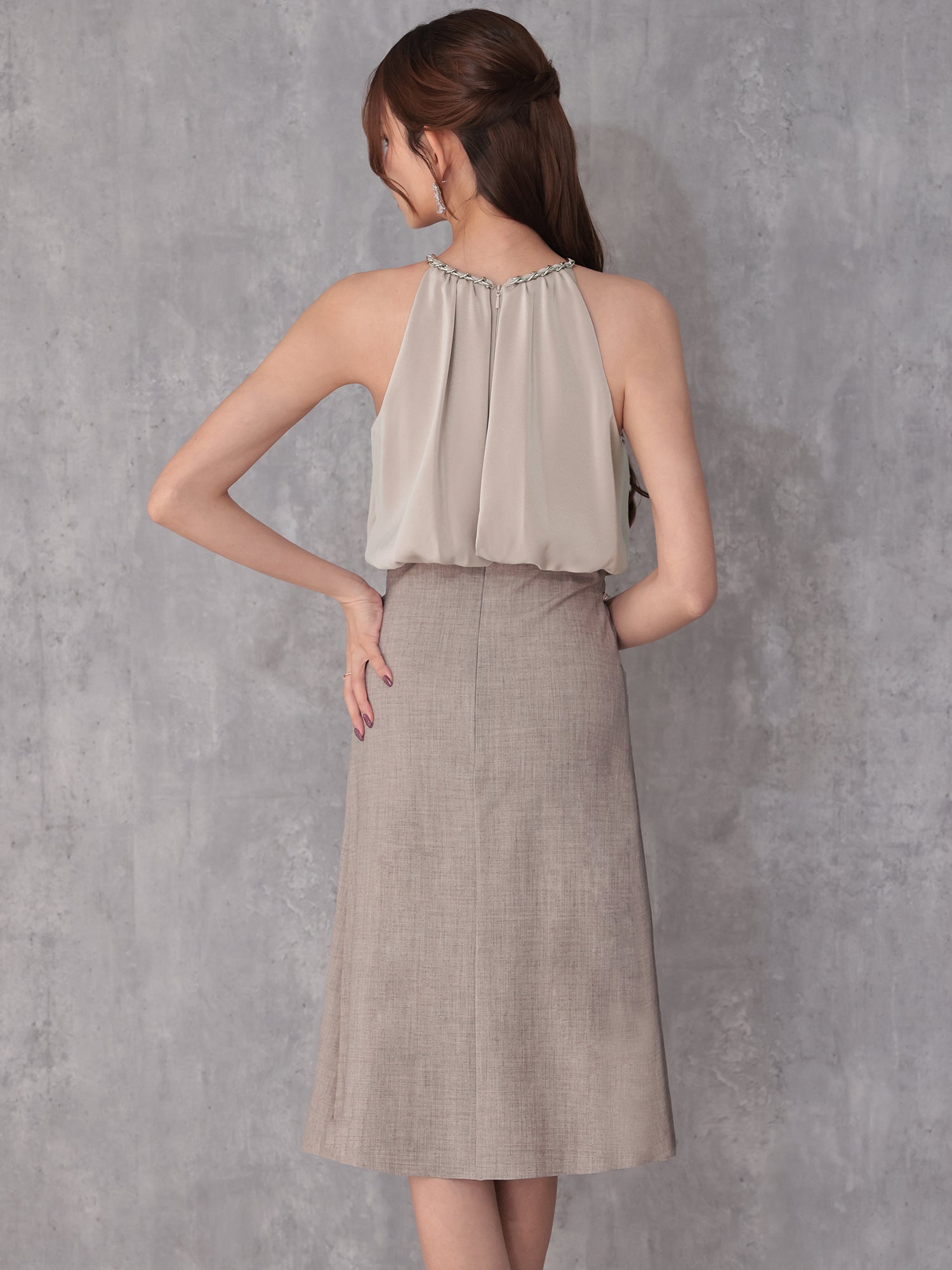 キャバドレス　ベージュ フリル　ANGEL R Veautt, a luxury cabaret dress online store, offers Angel R midi