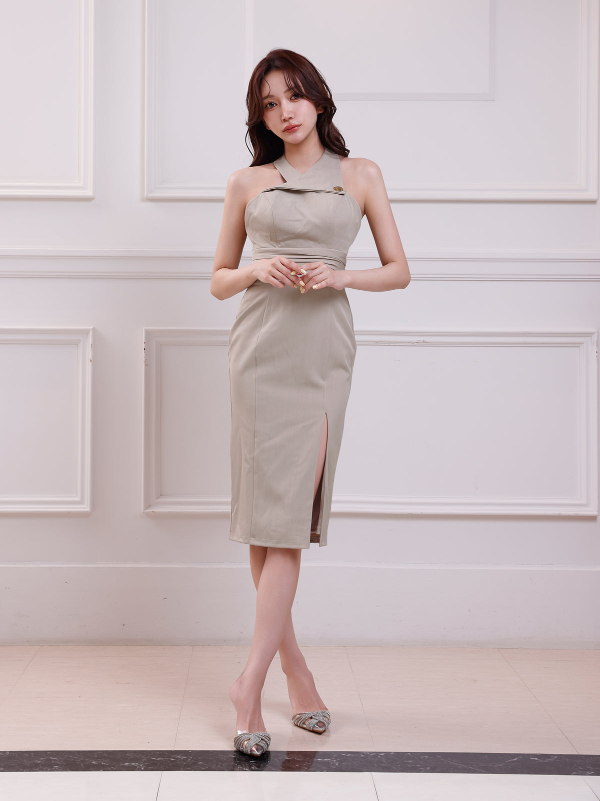みほ：162cm（着用サイズ：XS　着用カラー：ベージュ）