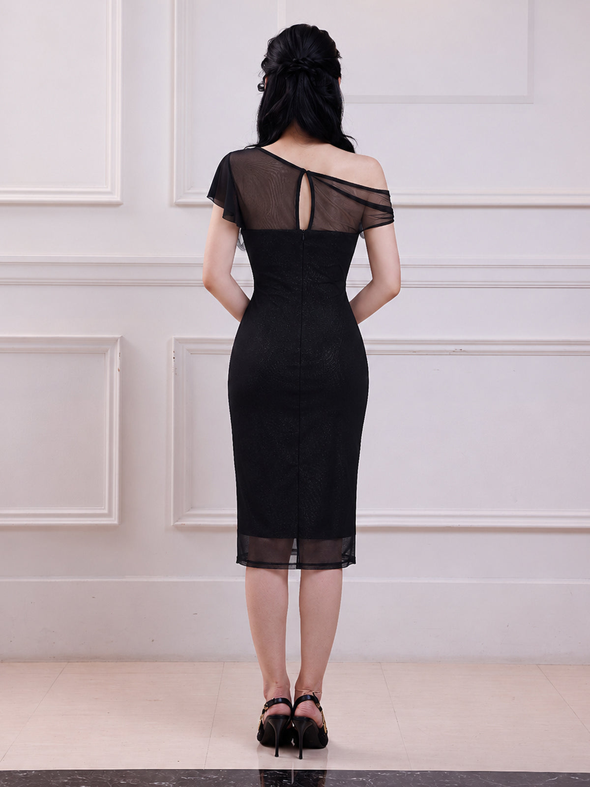 いの：160cm（着用サイズ：XS　着用カラー：ブラック）